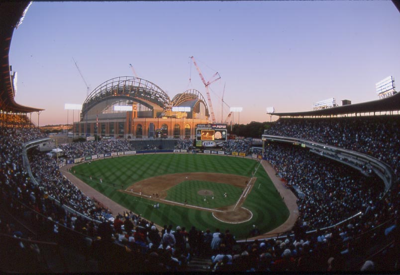 miller park milwaukee brewers