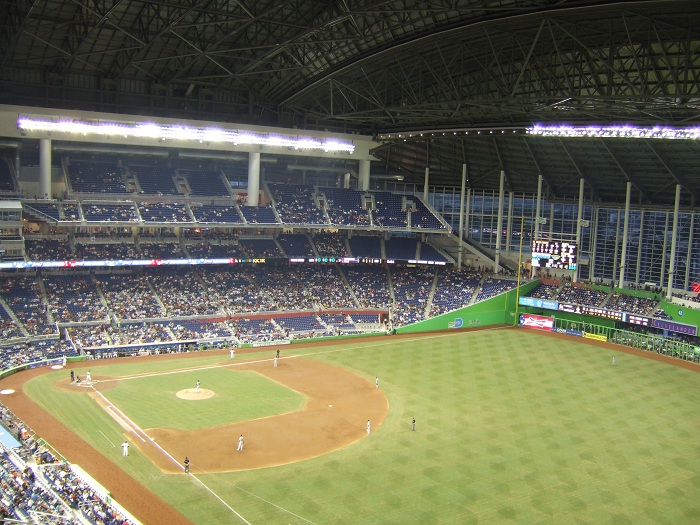 loanDepot park Review - Miami Marlins - Ballpark Ratings